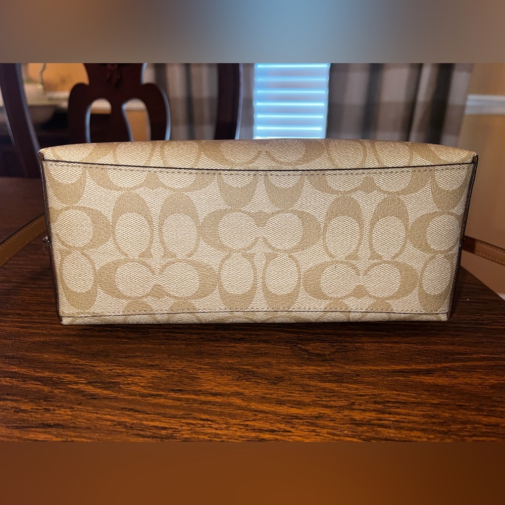 Coach Signature Mollie Tote 25 - Picture 8 of 9